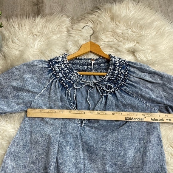 Free People Ainsley Denim‎ Top - Picture 4 of 9